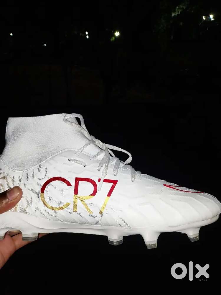 Nike CR7 White Football Cleats/Studs/Boots