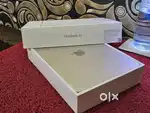 Apple Macbook Air  2025  M3 8GB 256GB SSD 13inch Notch Display