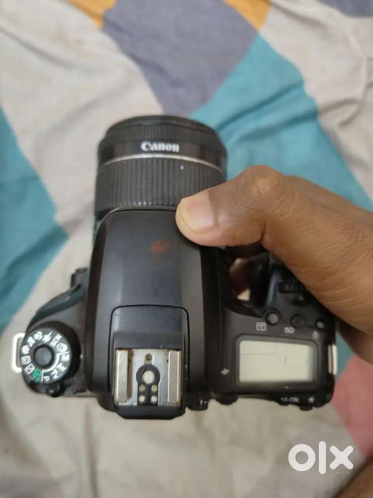 Canon 77d with kit lens 18-55