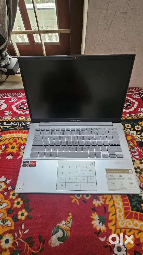 Asus ryzen 3 laptop with adapter for sale