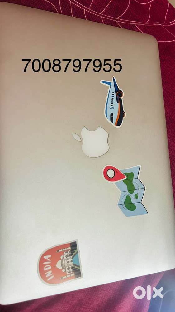 Macbook pro a 1502 13inch 500gb ssd with new battery and in agood cond