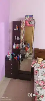 Modern Wooden Dressing Table with Mirror & Storage