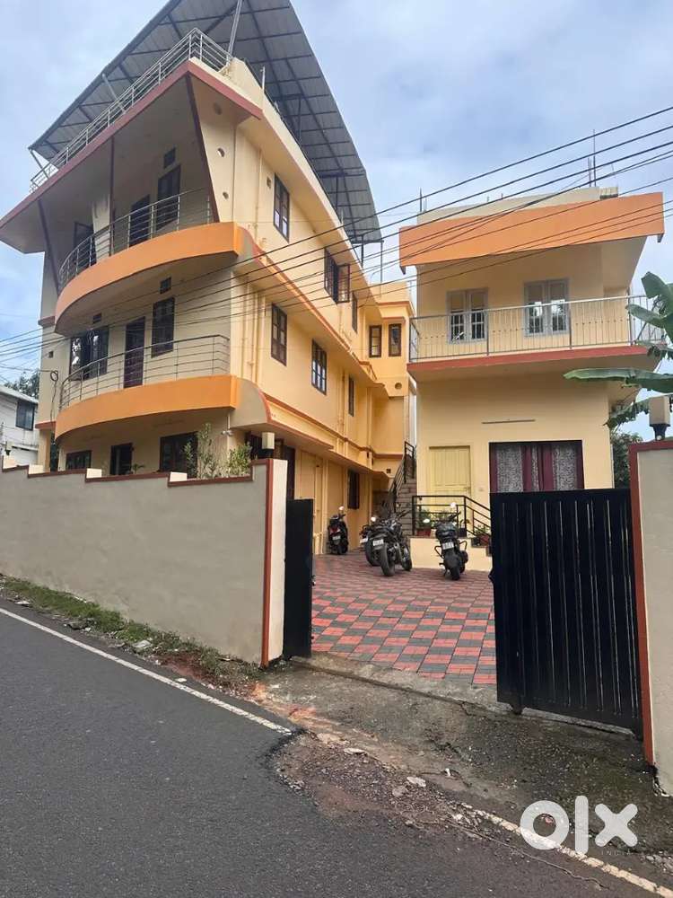 Chitethukara Executive mens hostel KAKKANAD