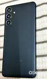 Samsung galaxy F55 5g    storage 8/128 6 month old