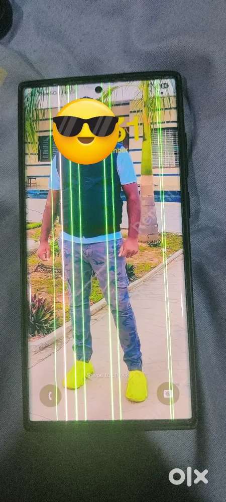 Samsung s22 ultra good condition green ling display