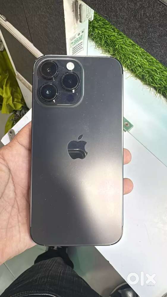 Selling my 6 months used iPhone 14 pro  need urgent money