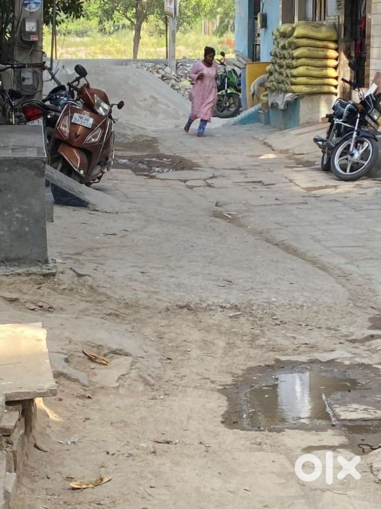 Basai enclave, Gali number 12, Gali 16ft