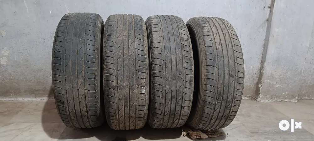 Tyre 215/60R17