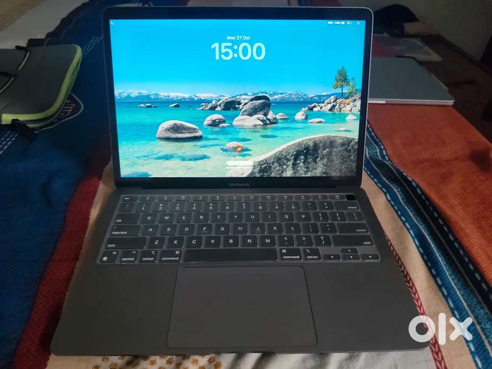 Brand New Macbook Air 2021 Model (8GB RAM  - 256GB Hard Disc)