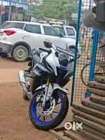 Yamaha R15 M