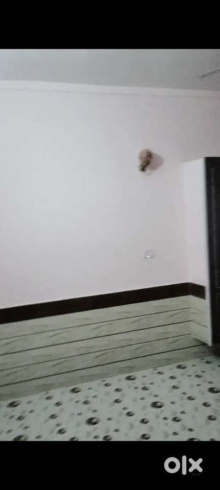 Need a room partner urgent please