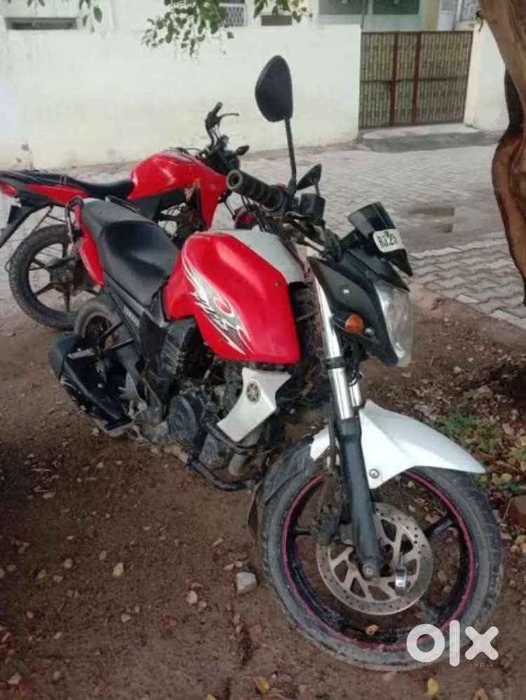 Yamaha FZs very rare used vehicle located near adalath hnk location.