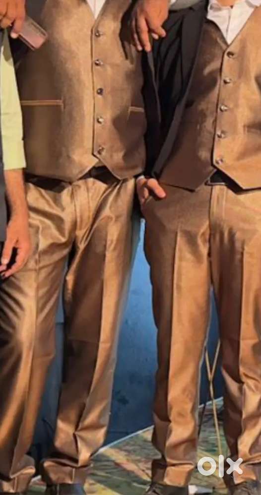 Waistcoat and pant heavy material use only once . At mm valley