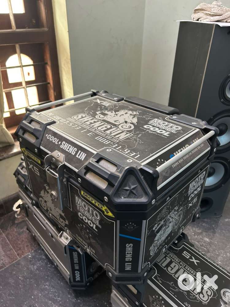 SHENGLIN X5 - TOP BOX AND PANNIERS