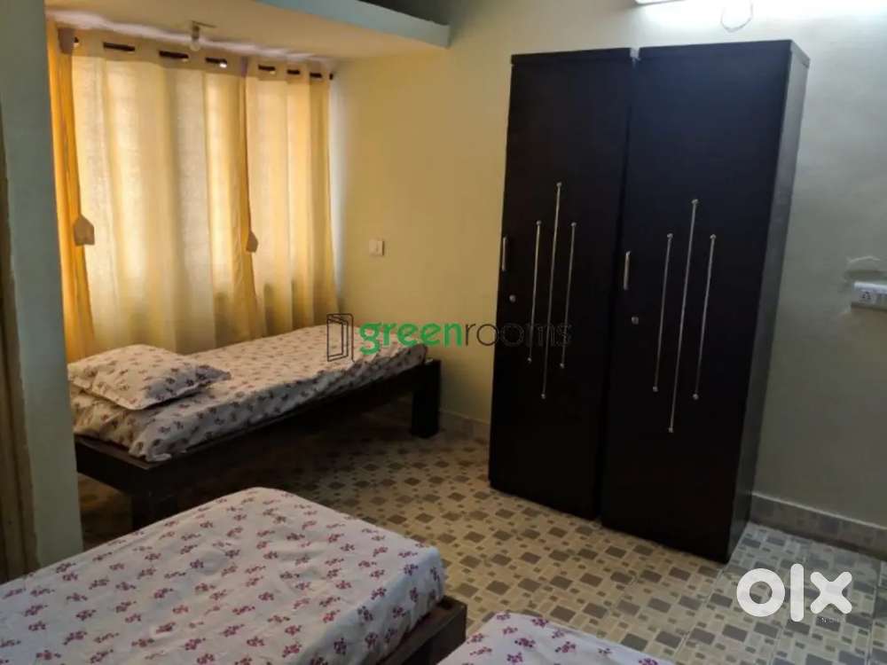 PG for Girls & Boy's available personal room & share