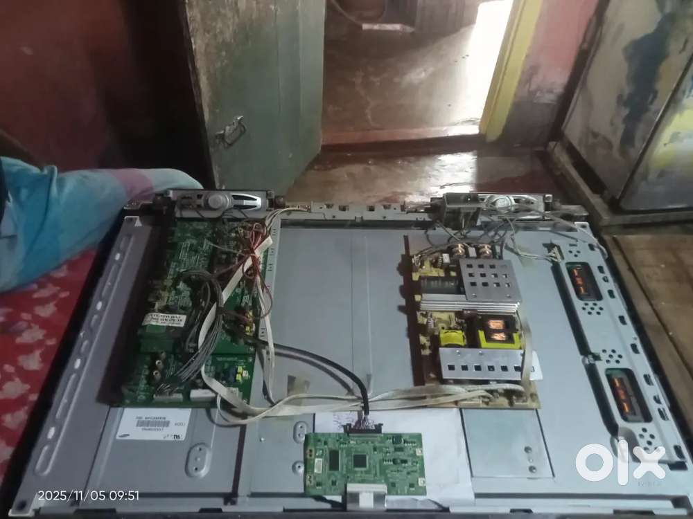 TV service centre/LED LCD TV repairing