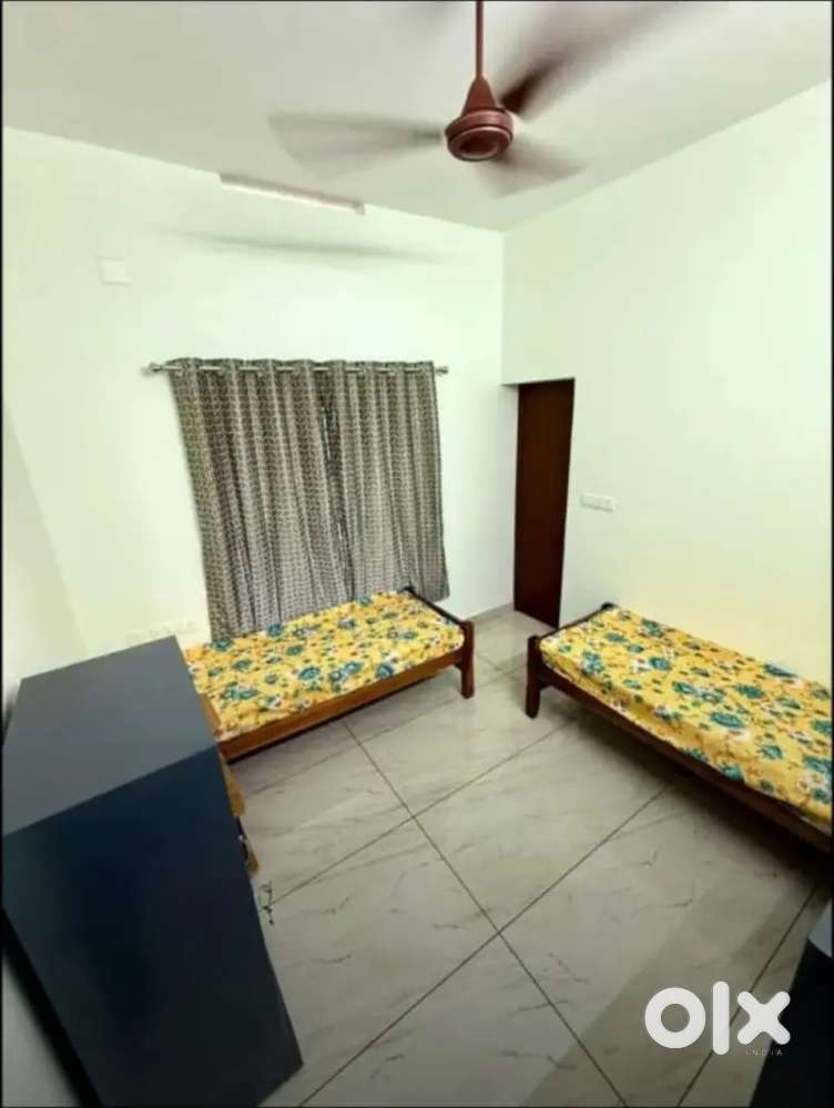 TECHNOPARK NEAR FACE 3 PG FOR LADYS 5500