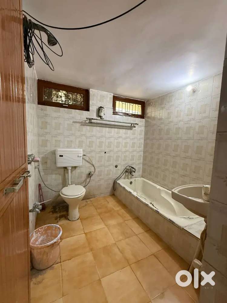 Heart of the city property for rent jabalpur rental service