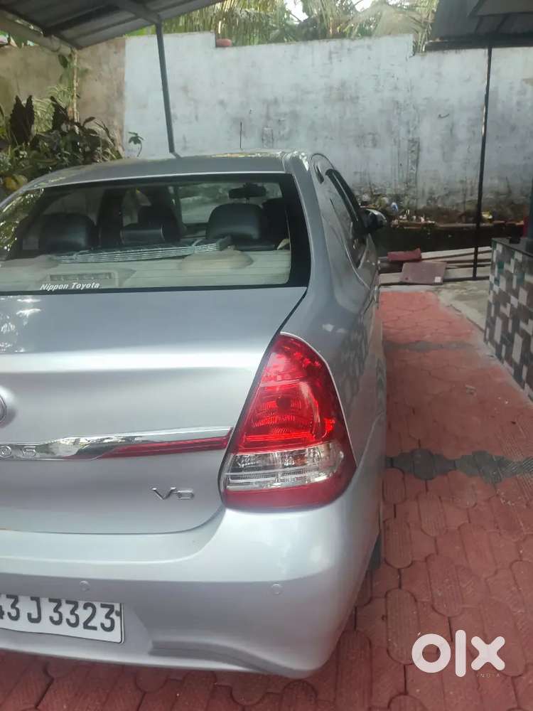 Car with driver toyata etios private