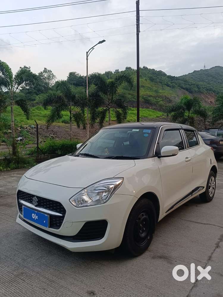 Maruti Suzuki Swift VXi + Manual, 2022, Petrol