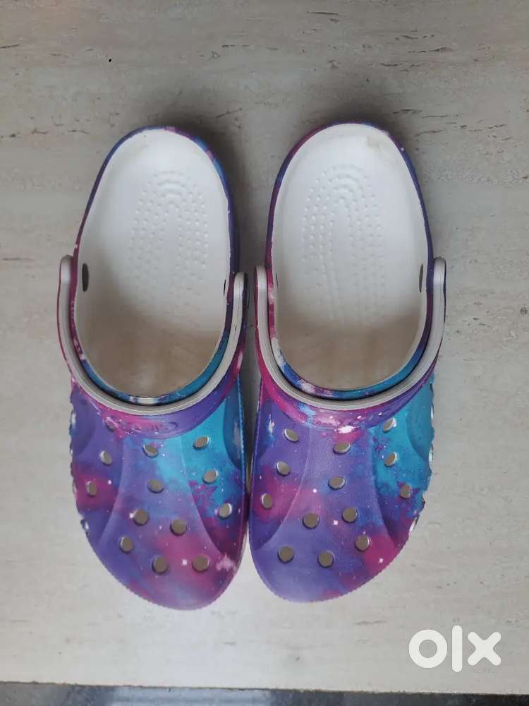 Classic tye dye clog