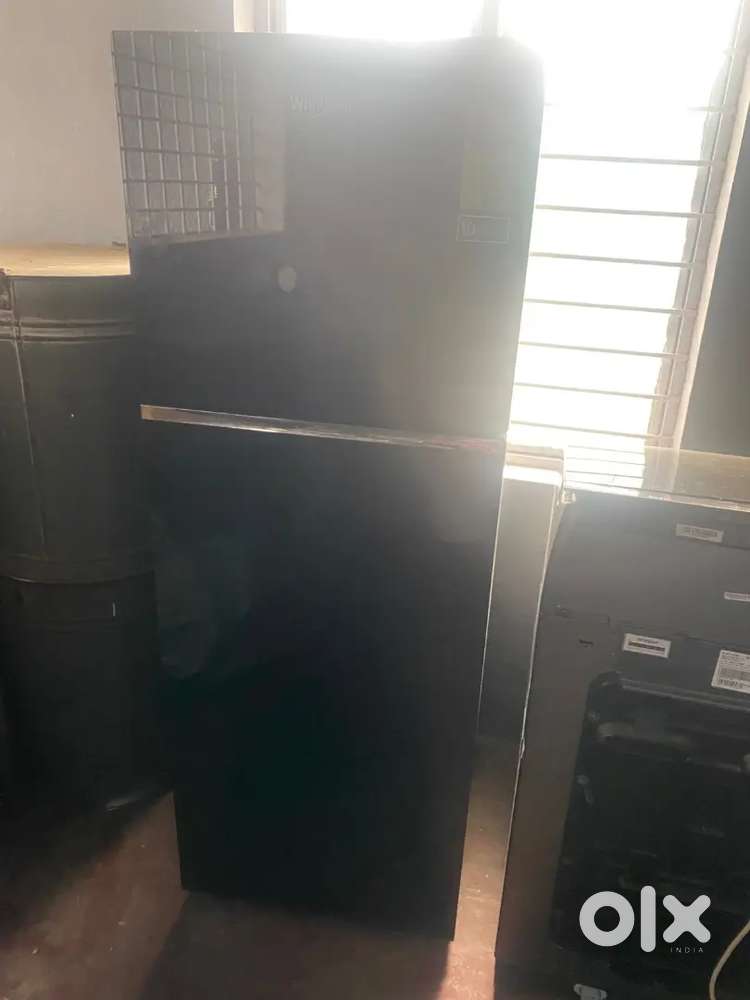 Whirlpool Double door 278 ltrs fridge