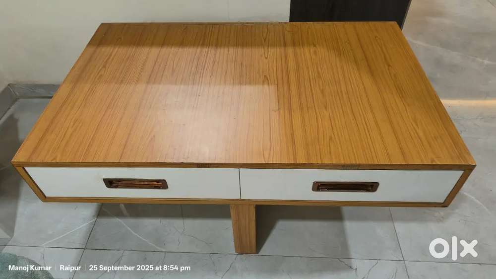 Cofee Table With Drawers