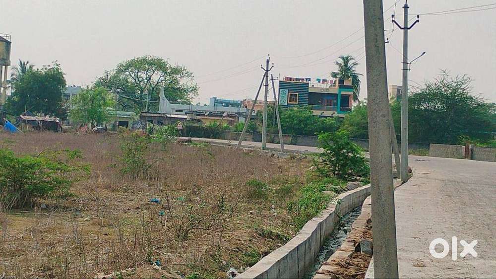 Urgent Sale Kuda layout with Good Dimensions beside houses Battupally