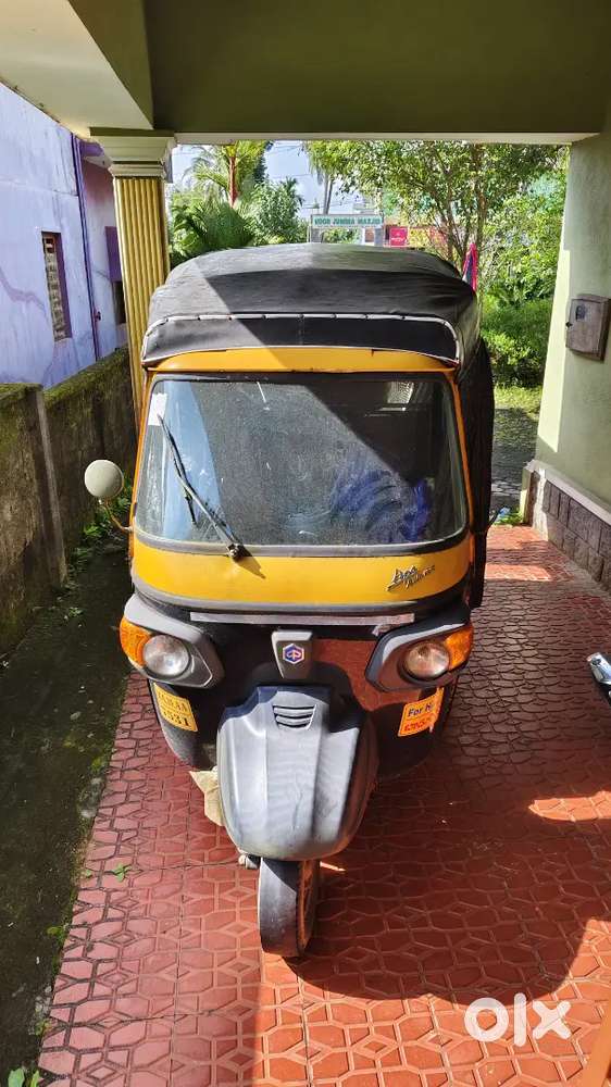 Affordable Rickshaw in Good Condition – Grab it Fast!”