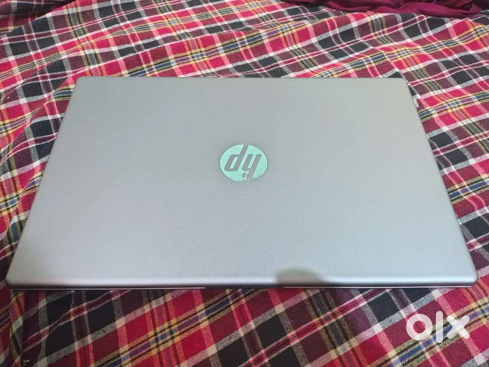 HP laptop with wireless mouse and mouse pad year warranty 3weak old