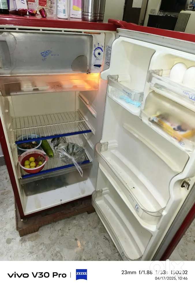 180 litre Whirlpool 4 star  fridge in Best working condition
