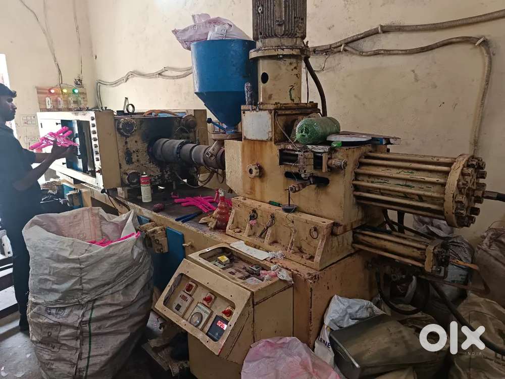 Injection molding machine