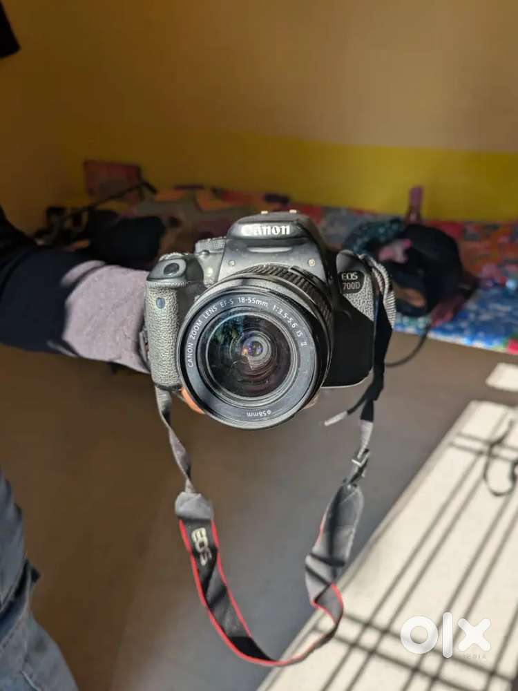 Canon EOS 700D