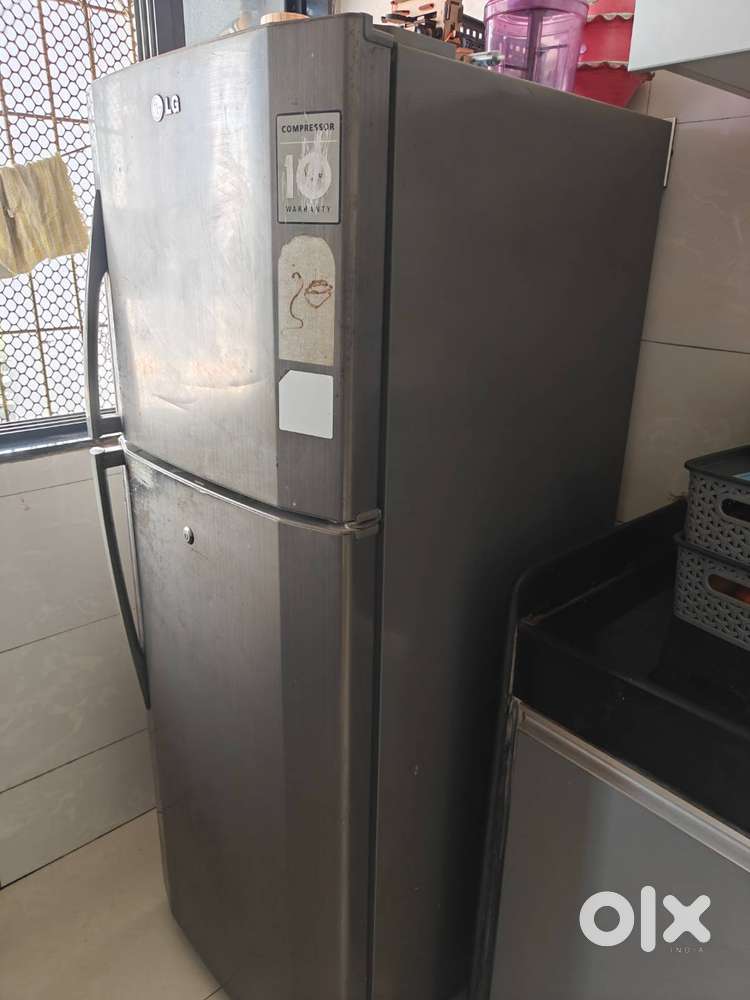 LG fridge to be sell