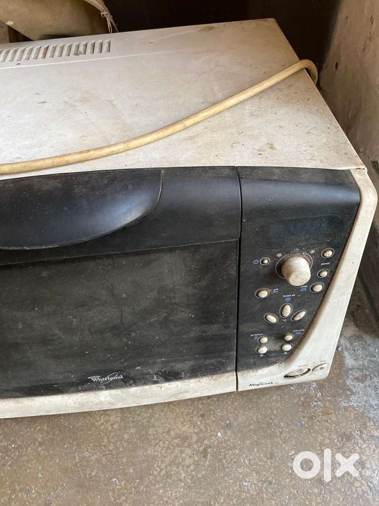 Microwave in running condition