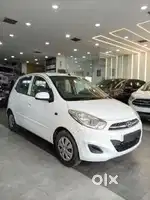 Hyundai i10 Sportz, 2012, Petrol