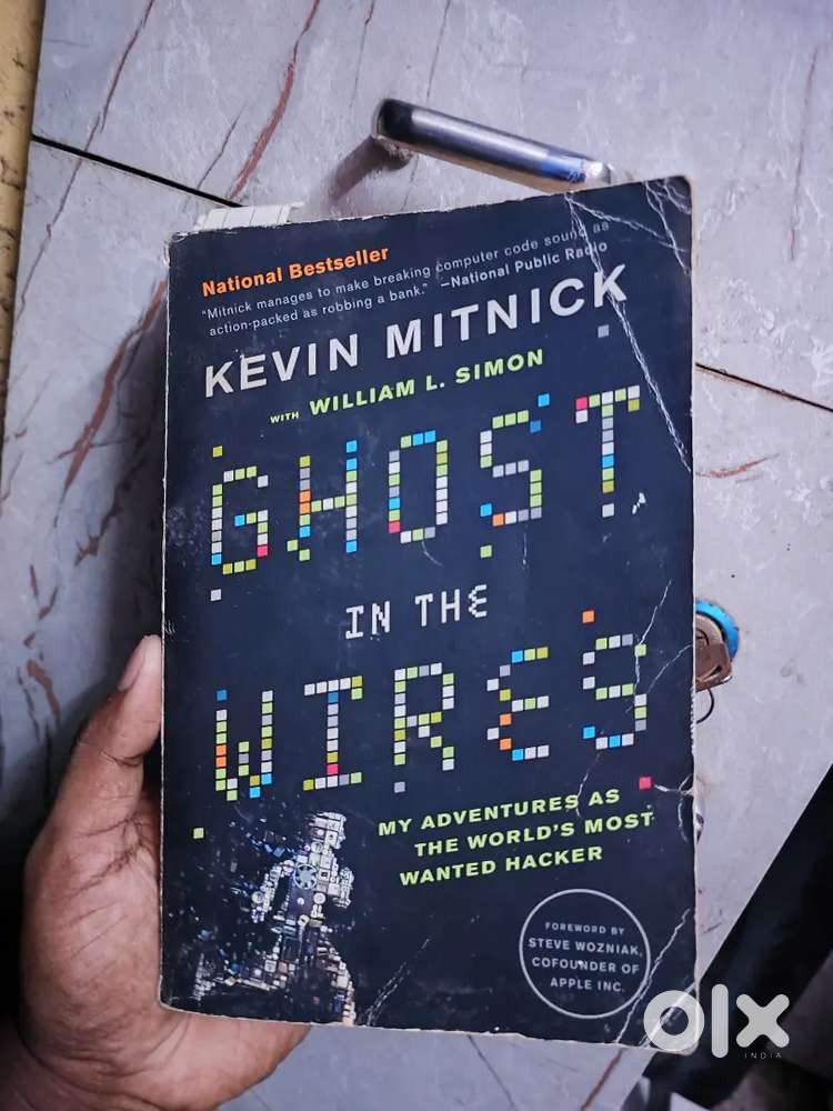 Ghost in the wires by Kevin mitnik