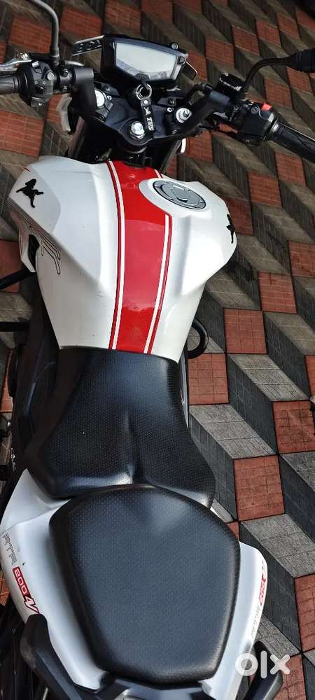 Apache rtr 200 4v bs6 dual channel abs