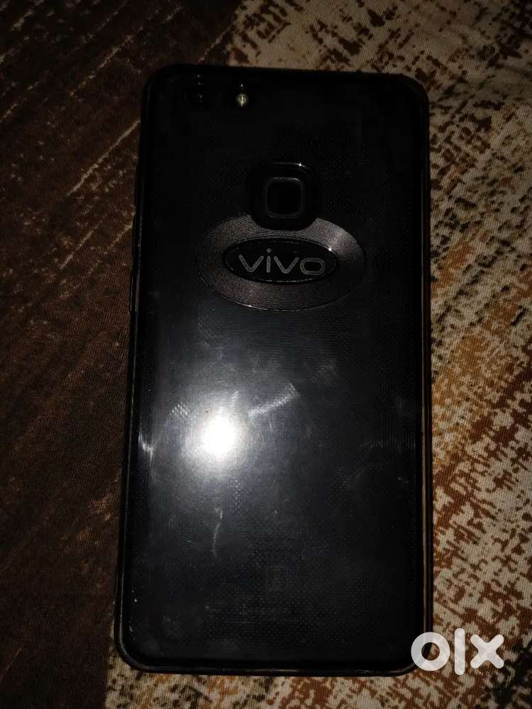 Vivo 1716 Android smart phone