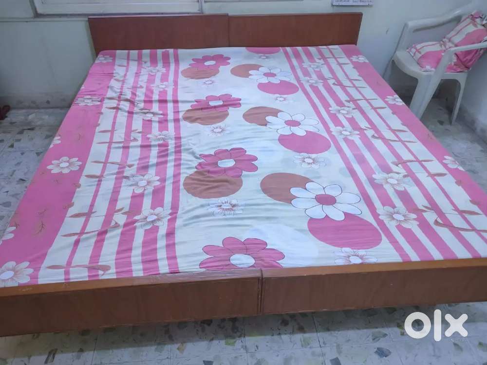 Two Singel bed with double bed mattress