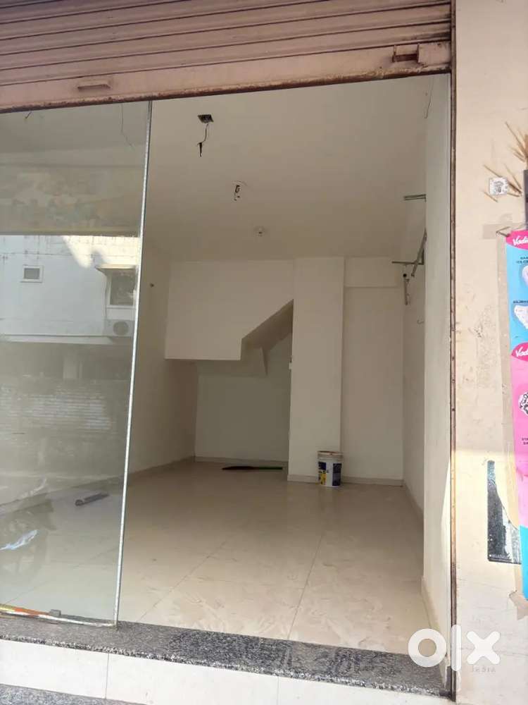 Shop on rent best location