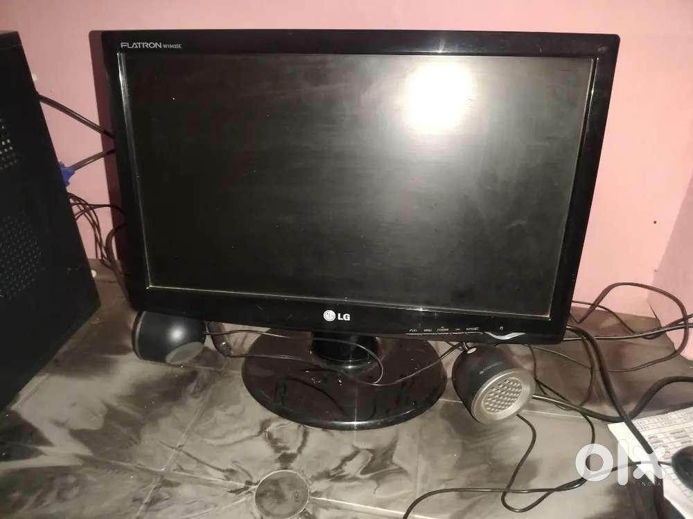 1 one old computer set