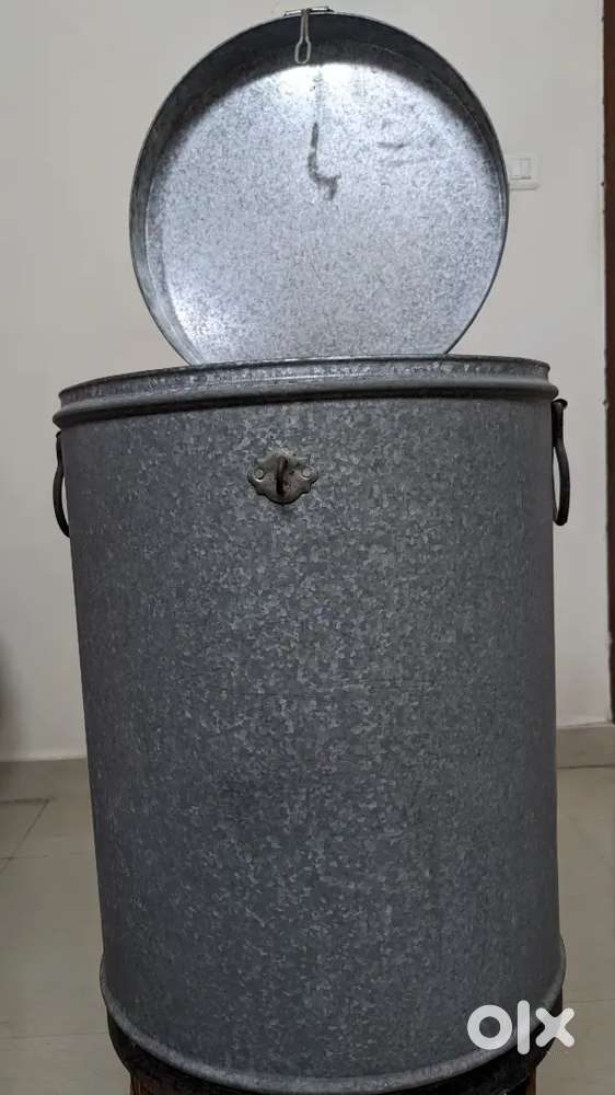 Rice/ grain container