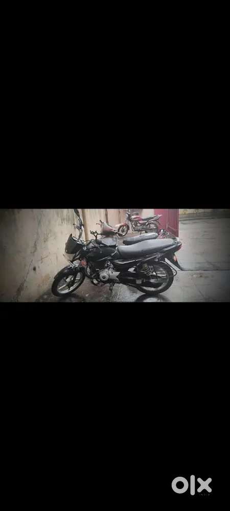 Lite use bike ,Very Good engine, orginal Rc book available