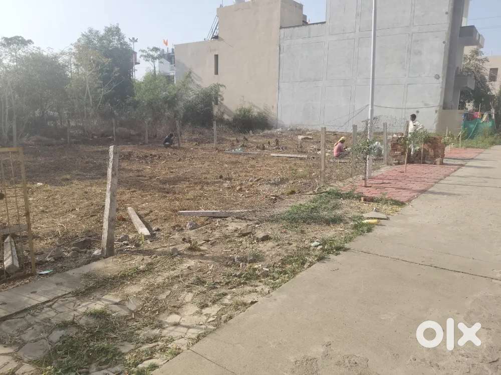 Main road plot on  80 feet road plot for sale in bda sector B sallaiya