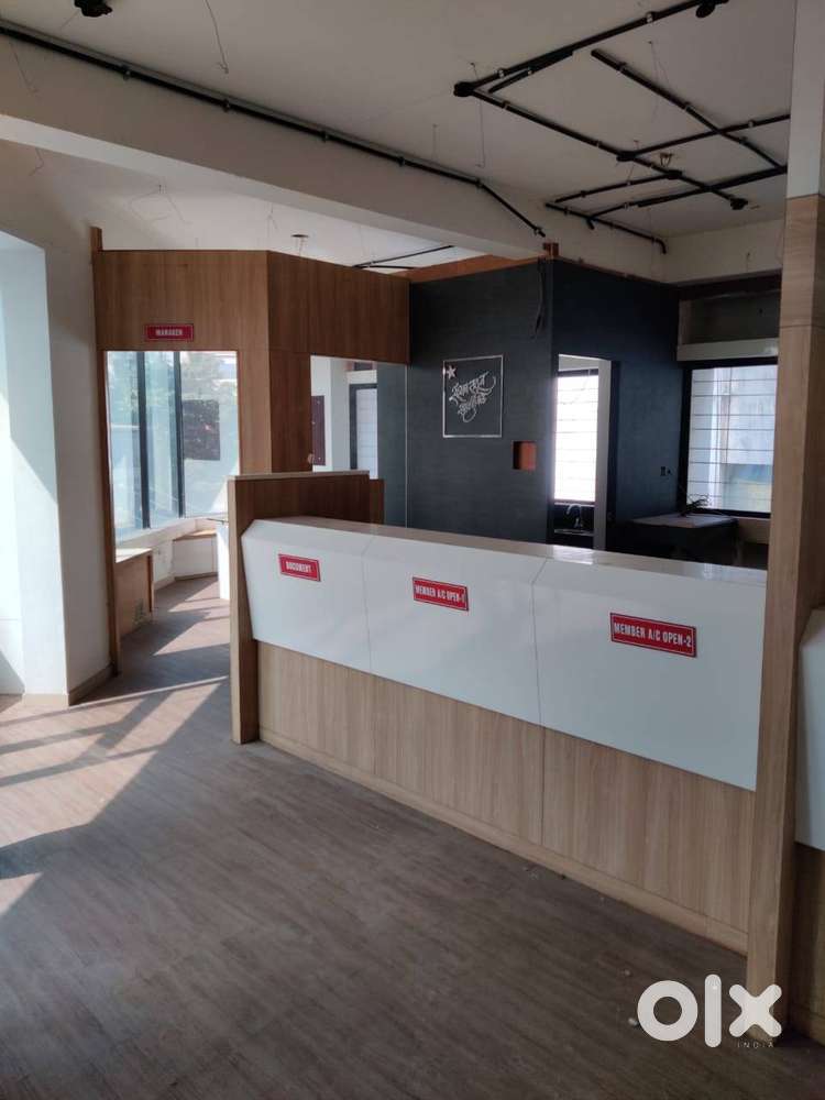 500 sq feet commercial fully furnished space for rent in kolhapur.