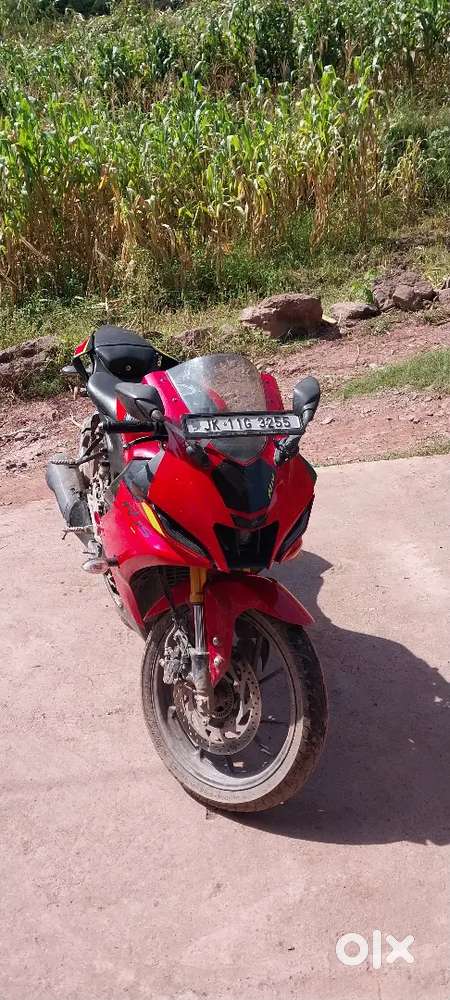 R15 v4 good condition