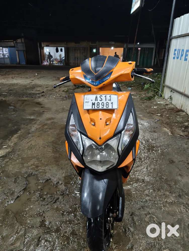 Honda dio single hand drive