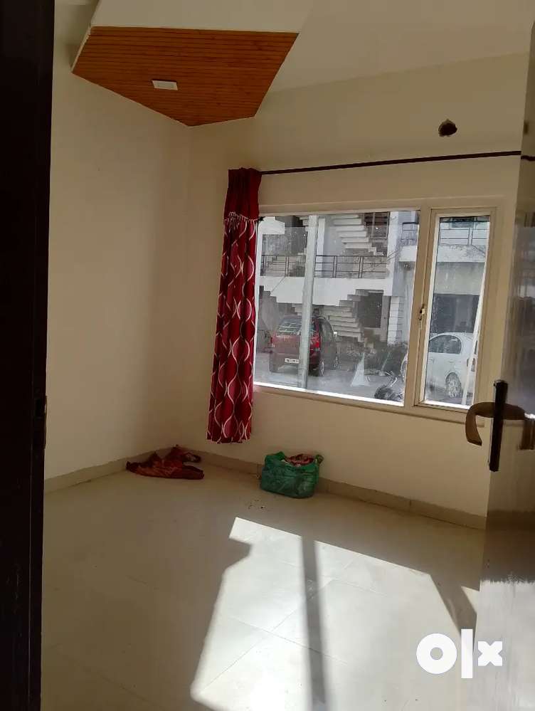 2bhk , semi furnished , ground floor independent flat, gated colony