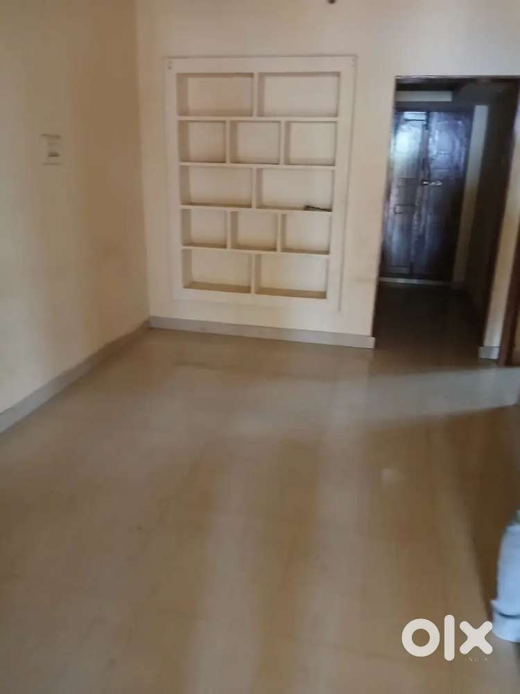 2BHK house for Rent with Car parking